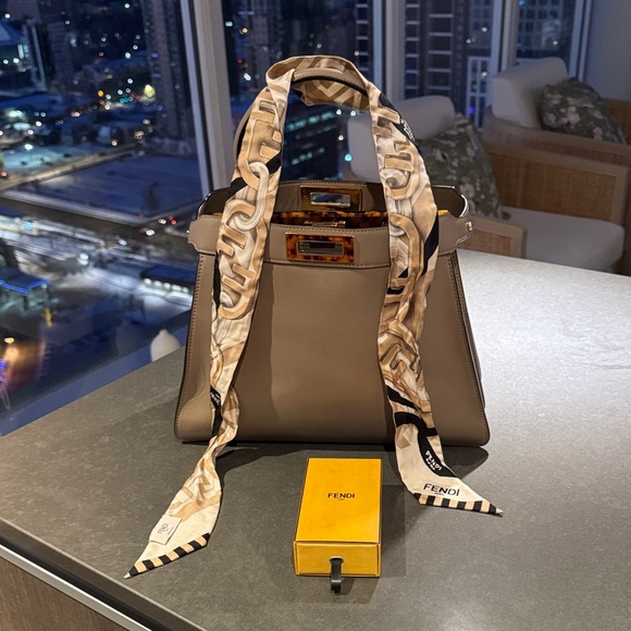 Fendi Peekaboo Soft Medium with Wrappy - Picture 5 of 7